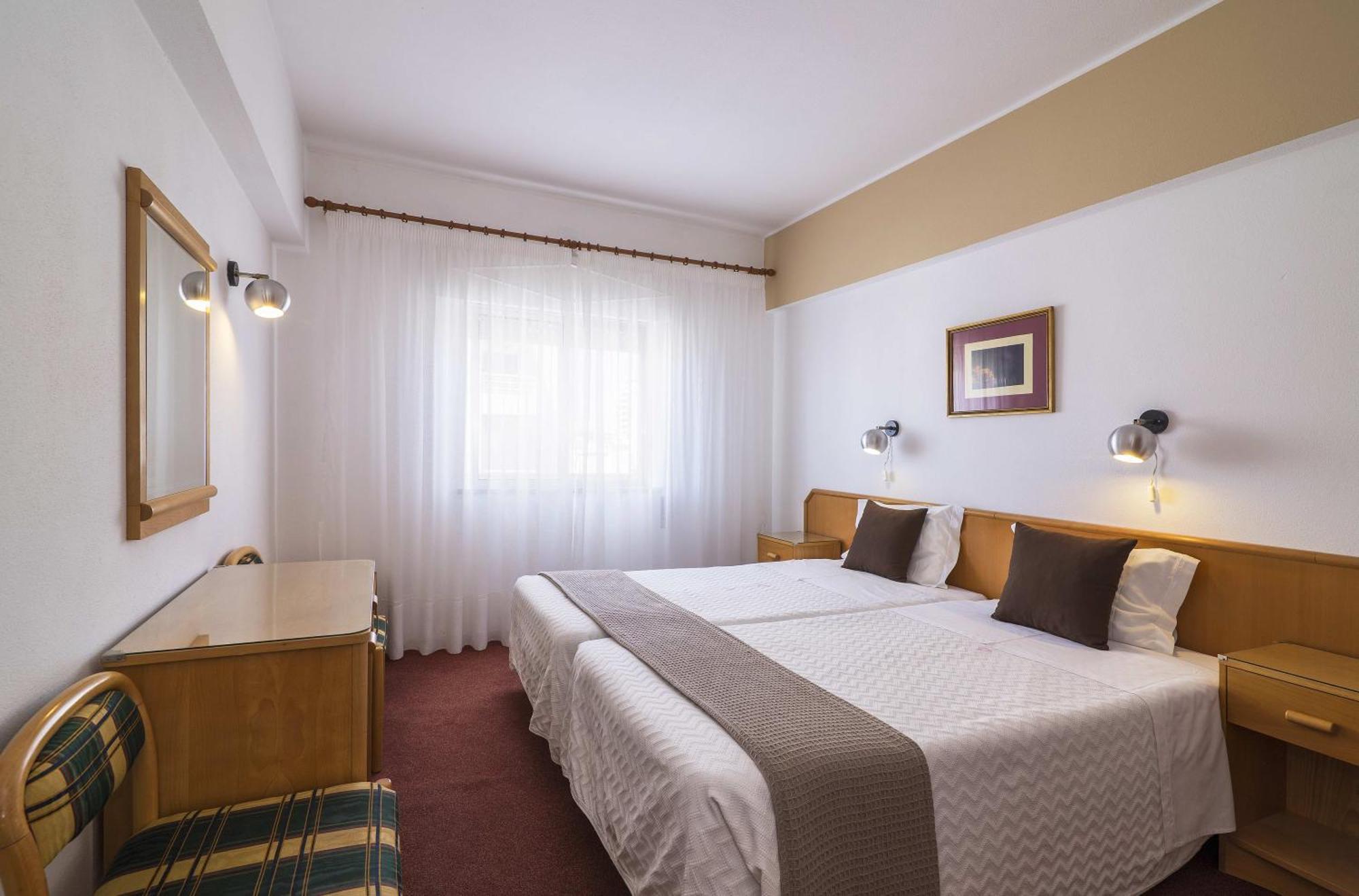 Rosamar Apartamentos Armação de Pêra Pokoj fotografie