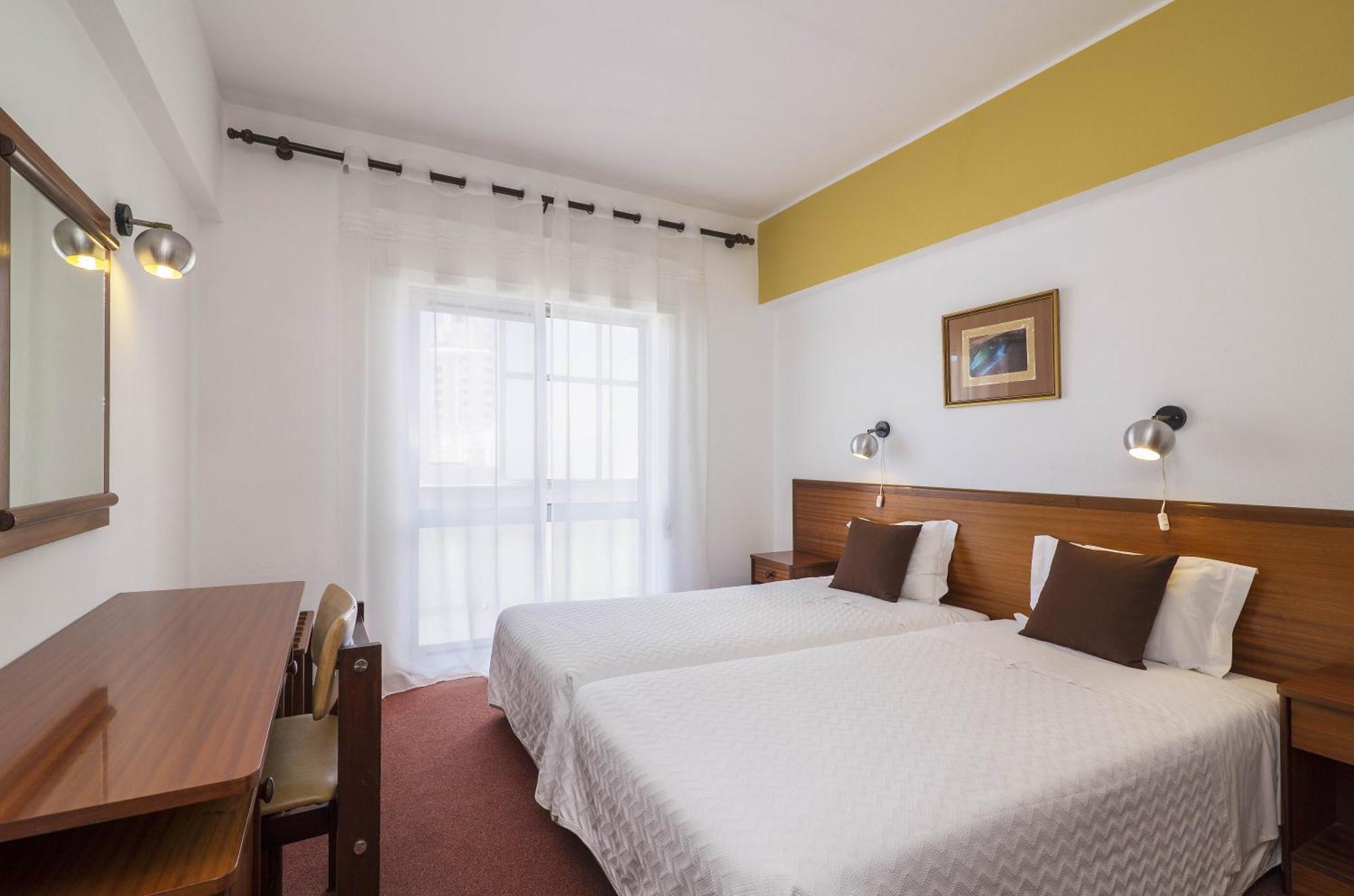 Rosamar Apartamentos Armação de Pêra Pokoj fotografie